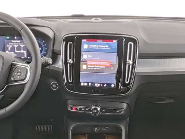 Volvo XC40 Dark Plus