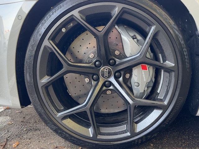 Audi A6 e-tron Avant Performance Quattro