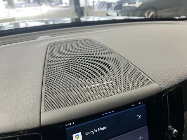 Volvo XC60 AWD Dark Plus