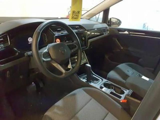 Volkswagen Touran 1.5 TSI DSG R-Line