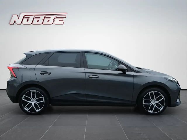 MG MG4 51 kWh 64 kWh Luxury