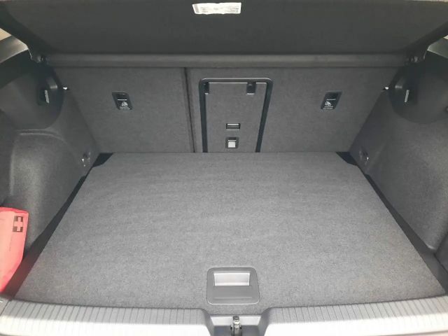 Volkswagen Golf 1.5 TSI Golf VIII Life