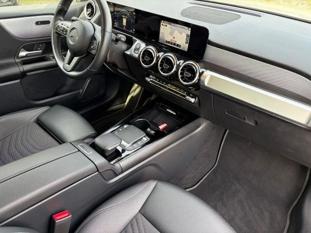 Mercedes-Benz GLB 200 GLB 200 d