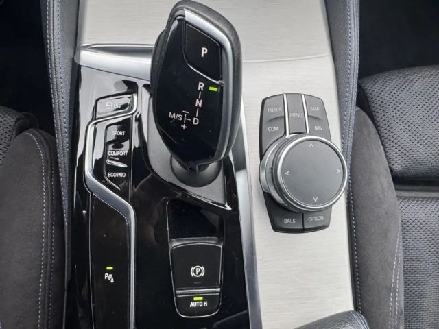 BMW 520 520d M-Sport Sedan xDrive