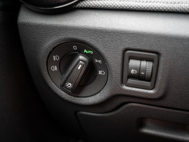 Skoda Fabia 1.0 MPI 5-GANG SpurH SoundSys