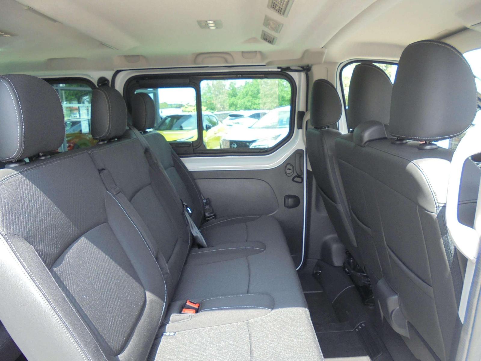 Nissan Primastar L2H1 Tekna dCi 170