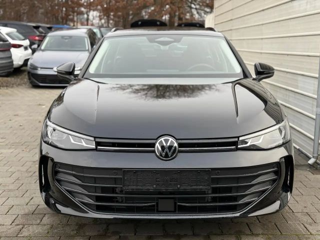 Volkswagen Passat 1.5 eTSI DSG Variant