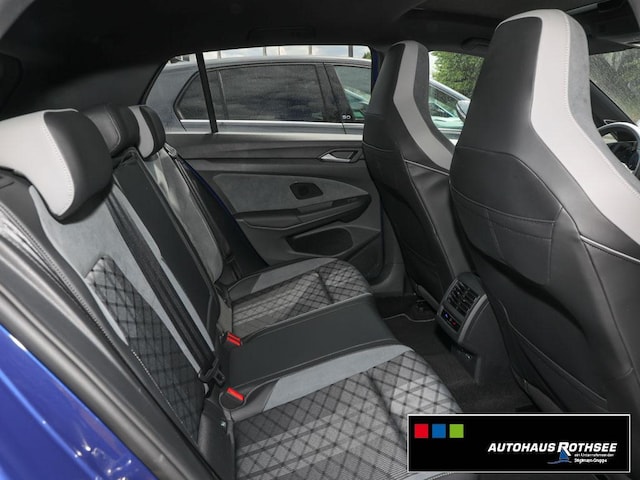 Volkswagen Golf 1.5 eTSI DSG Golf VIII R-Line