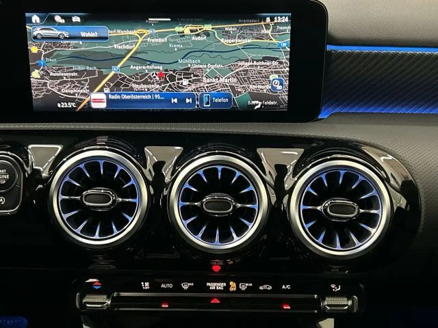 Mercedes-Benz A 180 A 180 d Hatchback