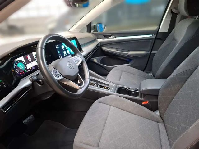 Volkswagen Golf 1.5 eTSI DSG Life