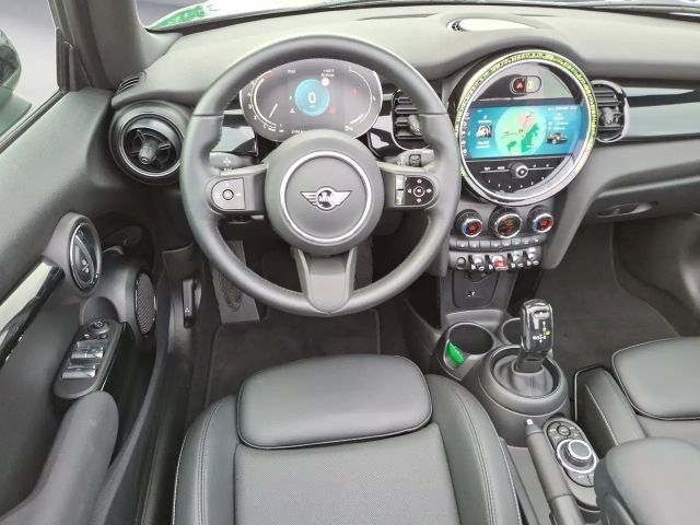 MINI Cooper Cabrio Classic Trim Aut. Navi RFK Komfort