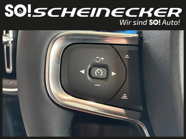 Volvo XC40 Dark Plus