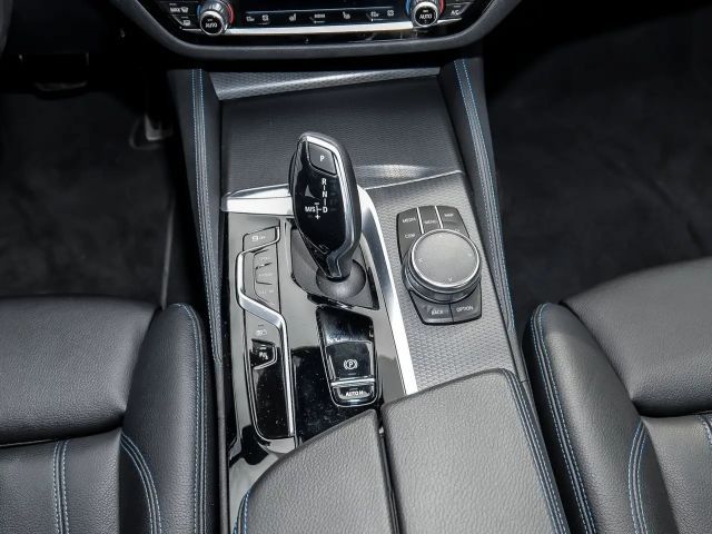 BMW 530 530e M-Sport Sedan xDrive