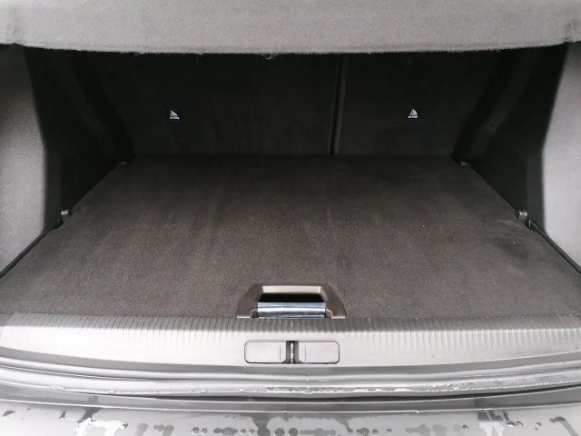 Peugeot E-2008 Allure Pack