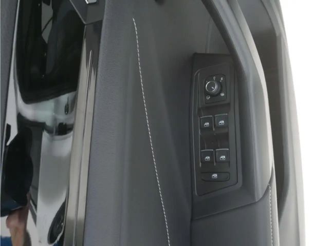 Volkswagen T-Roc 1.5 TSI DSG R-Line Style