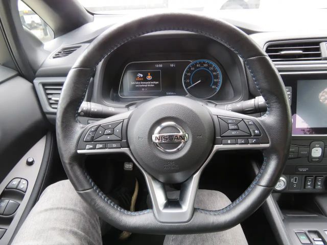 Nissan Leaf 40 kWh Acenta