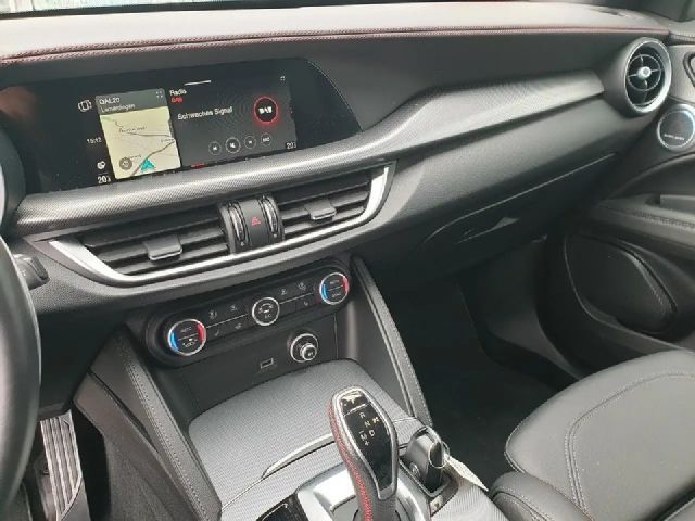 Alfa Romeo Stelvio Q4