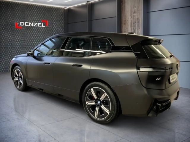 BMW iX xDrive60