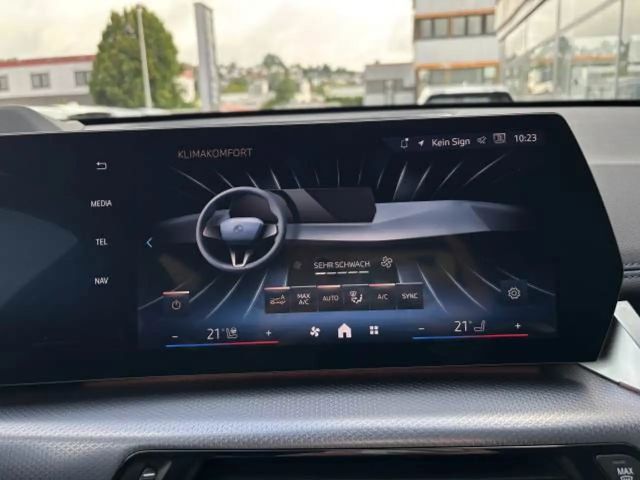 BMW X1 xDrive30 M Sportp. Pano° 360°-AHK°el.Sports.