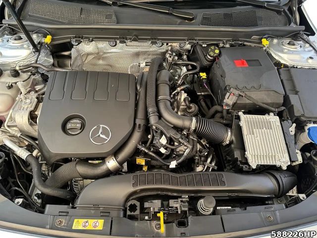 Mercedes-Benz CLA 200 Shooting Brake