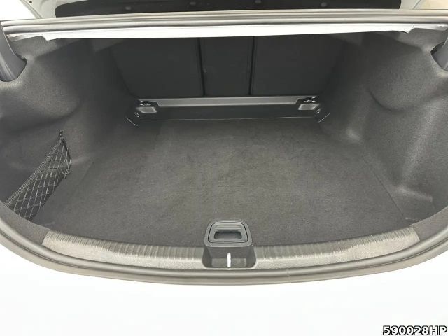 Mercedes-Benz C 180 AMG Line Sedan