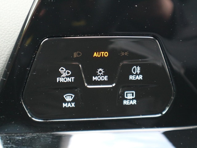 Volkswagen Golf R-Line Variant