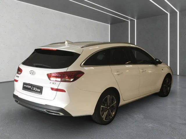 Hyundai i30 Hybrid Prime