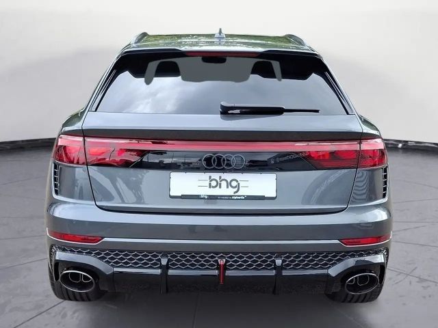 Audi RS Q8 SUV tiptronic