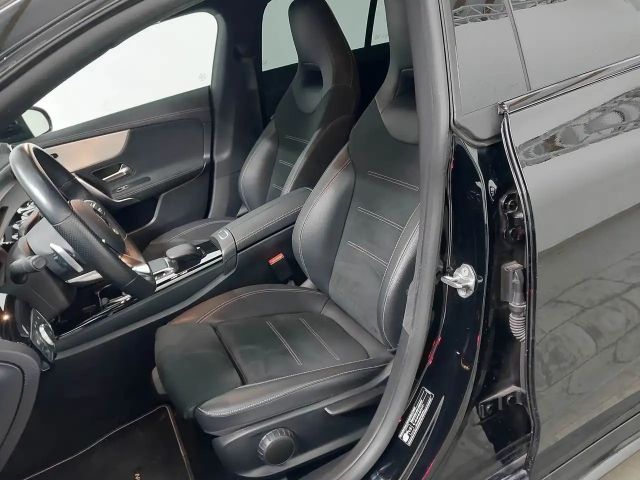 Mercedes-Benz CLA 200 AMG Line Shooting Brake