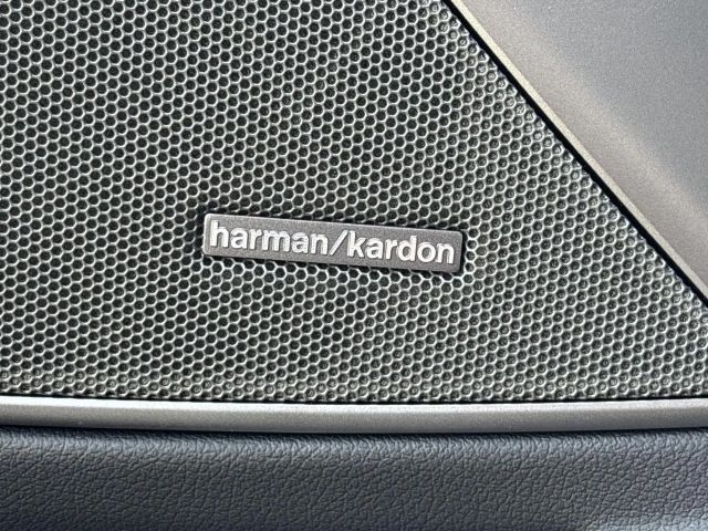 BMW 330 330i M-Sport Sedan