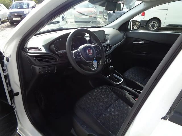 Fiat Tipo CityCross Cross Turbo