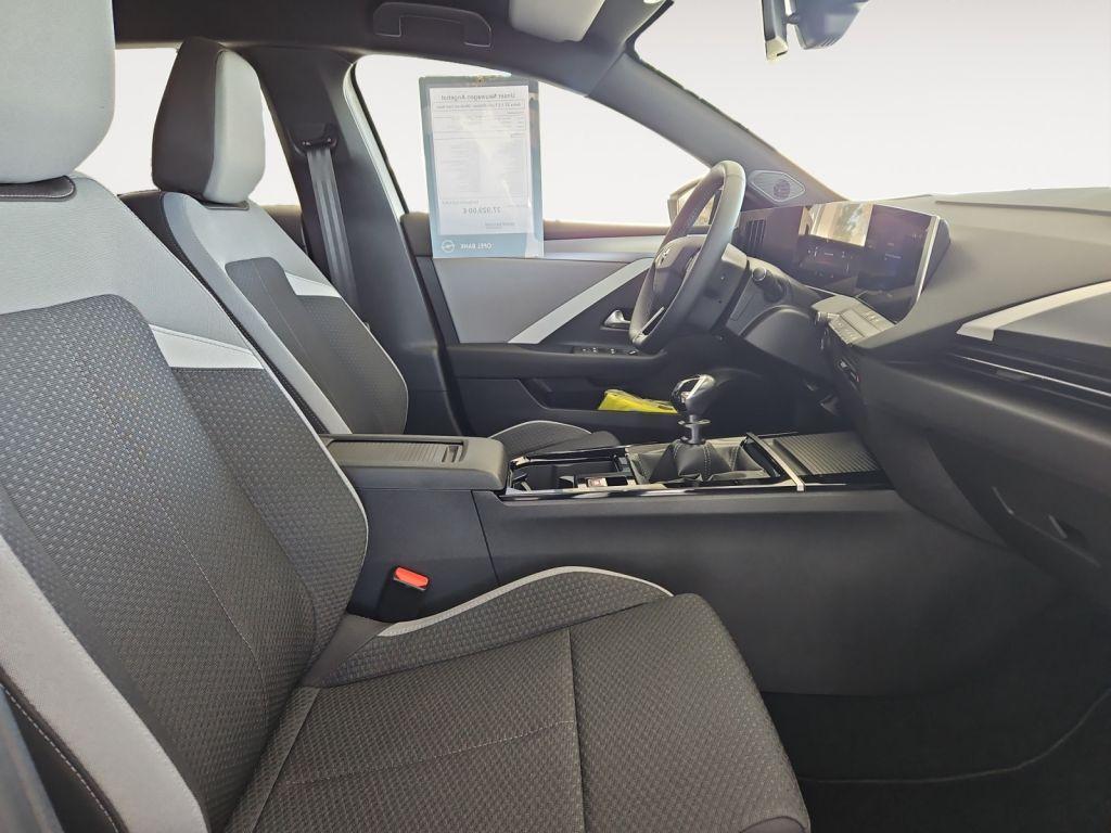 Opel Astra 1.2 Turbo Edition Sports Tourer Turbo