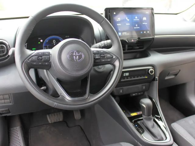 Toyota Yaris Hatchback Hybride Team D
