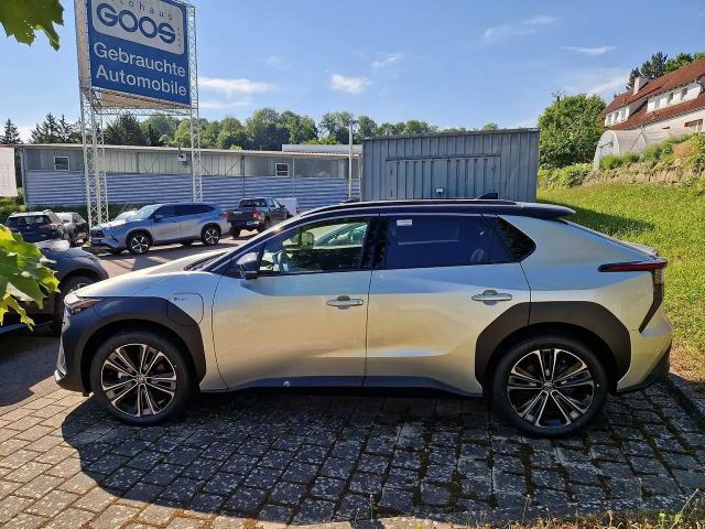 Toyota bZ4X Lounge X-Mode