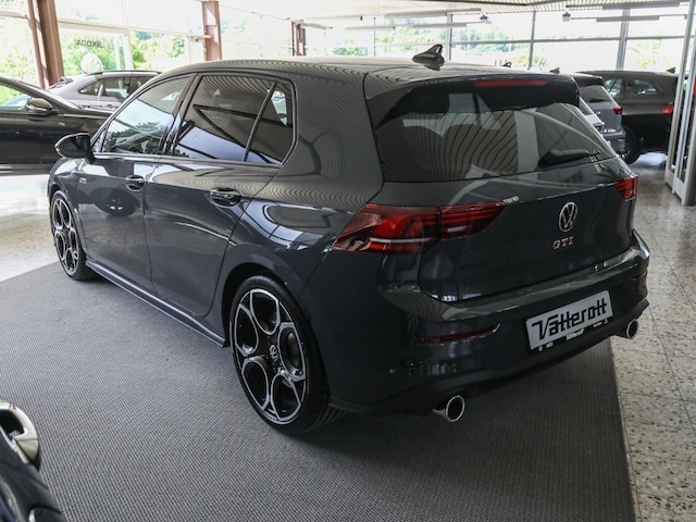 Volkswagen Golf 2.0 TSI DSG Golf VIII
