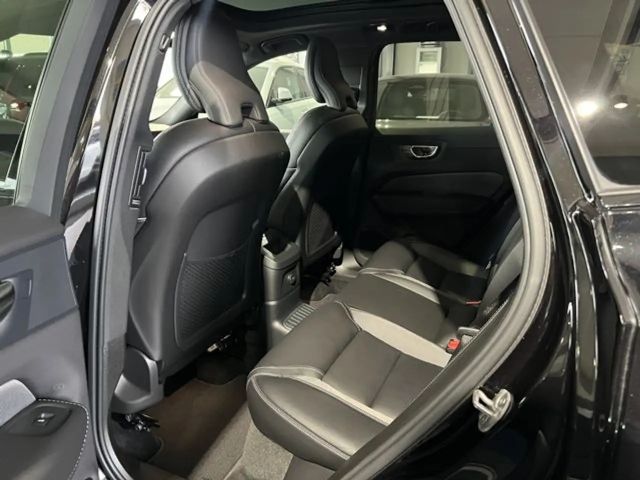 Volvo XC60 AWD Plus Recharge T8