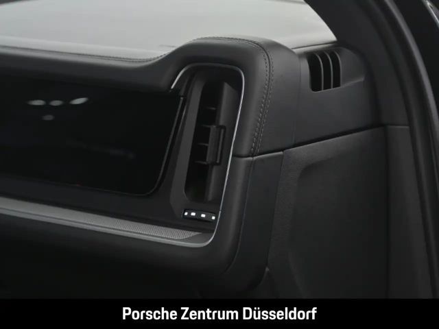 Porsche Cayenne Panoramadach  Bose LED-Matrix