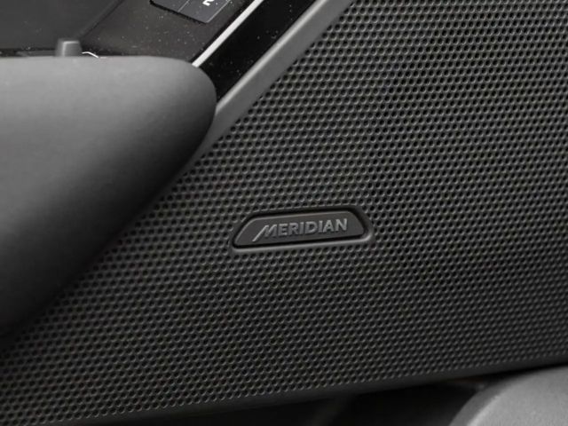 Land Rover Range Rover Velar D300 Dynamic SE