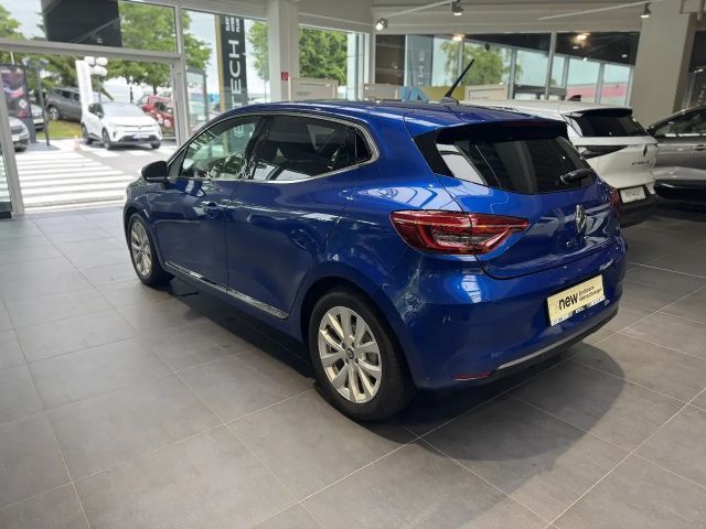 Renault Clio E-Tech Hybrid Intens