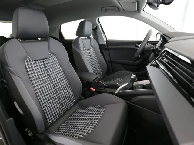 Audi A1 30 TFSI Allstreet S-Tronic