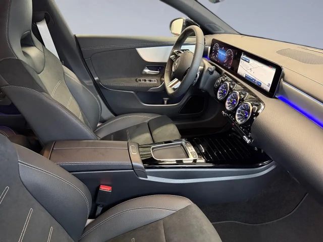 Mercedes-Benz CLA 180 AMG Line Shooting Brake