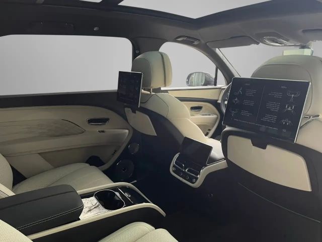 Bentley Bentayga V8