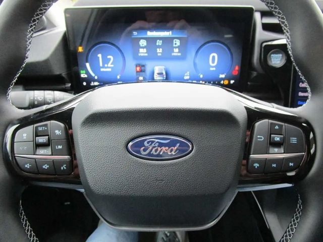 Ford Puma EcoBoost Titanium