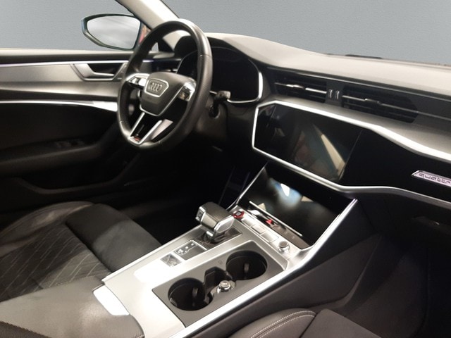 Audi S6 Avant Quattro