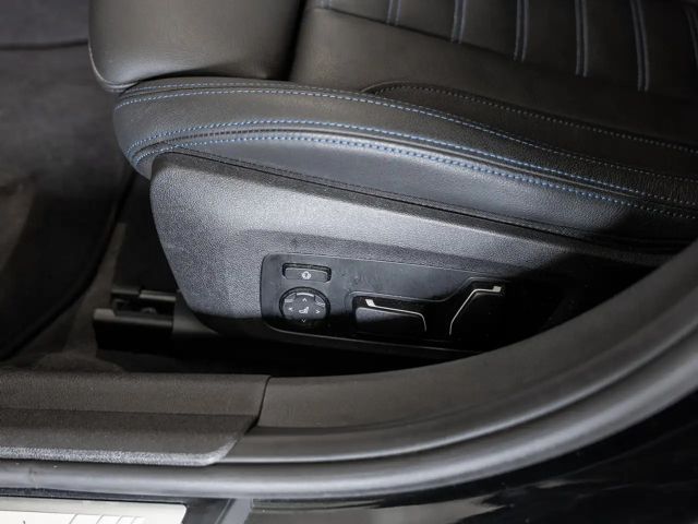 BMW 320 320d M-Sport Touring xDrive