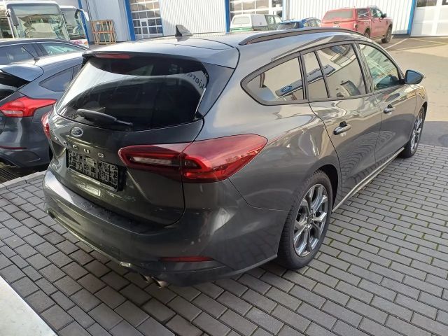 Ford Focus ST Line