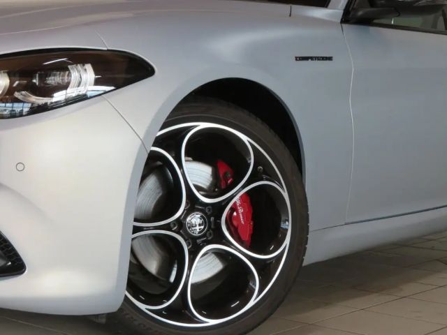 Alfa Romeo Giulia Q4