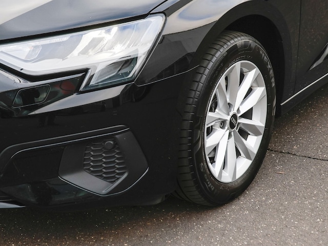 Audi A3 30 TFSI Sedan