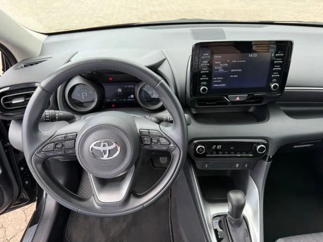 Toyota Yaris Hatchback Hybride Team D