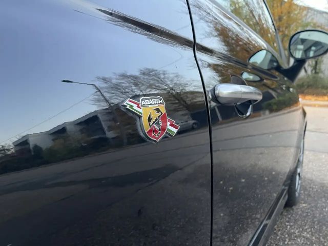 Abarth 595C 16V Turbo|Black Paket|CarPlay *BLACK WEEK*